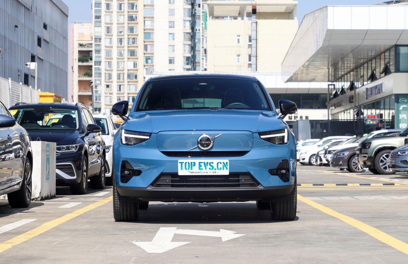 imgi_3_Volvo C40 PHEV front(1) VOLVO C40 - Buy Direct From China | Chinese Cars in Angola - Image 1